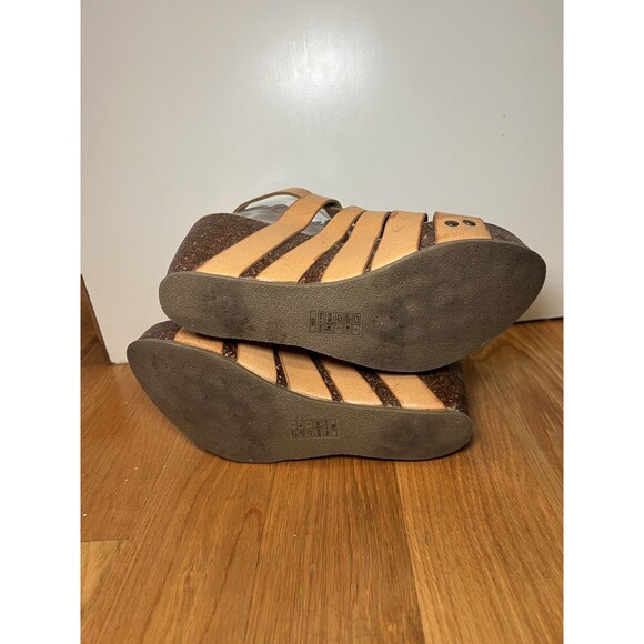 Blowfish Malibu Sandals Womens Size 8.5 Tan Wedge Cork Platform Strappy Buckle - Picture 8 of 12